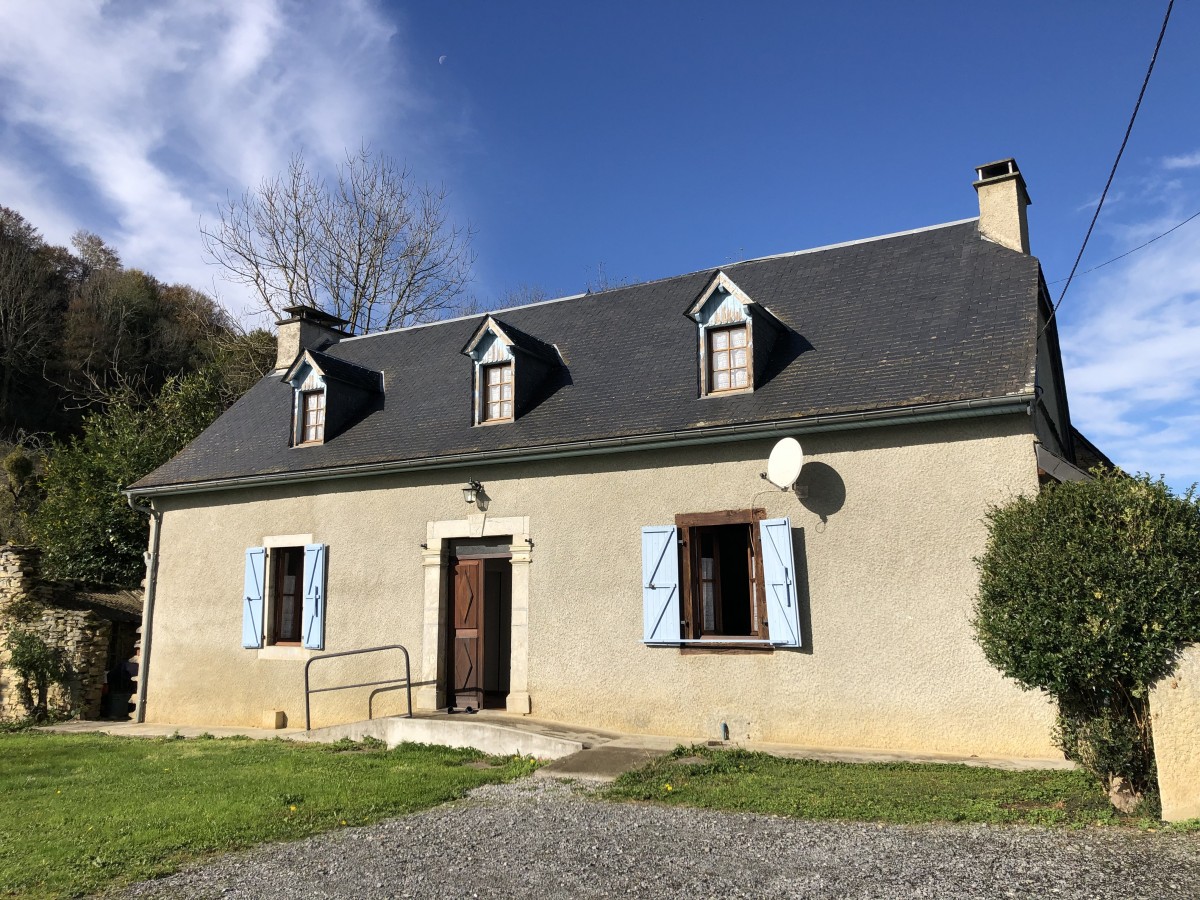 Jolie Maison Pleine Nature, Abafim immobilier